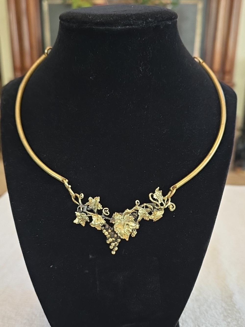 RARE COLLECTOR’S PIECE — AUTHENTIC RICHARD KAISH BRUTALIST COLLAR